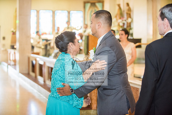EVELIA Y JUAN weddings photography and video at St Joseph Catholic church in Hawthorne Ca, Reception venues at Temple of Emanuel of beberly hills Ca,  www.gustavovillarreal.com, 323-633-8283