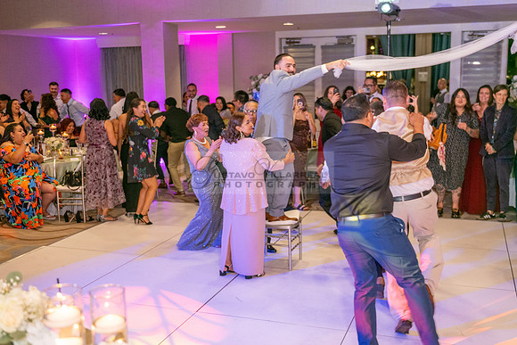 LINK-#1-Stephanie and Albert wedding photography, celebration at Sonesta Redondo Beach and Marina in Redondo Beach Ca, photographer, videographer, Gustavo Villarreal, 323-633-8283, www.gvphotoandvideo