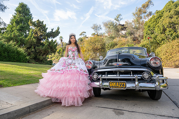Calilea Rodriguez quinceanera photo soot, photography at Penn Park in Whittier Ca, Gustavo Villarreal Photographer, videographer, 323-633-8283, www.gvphotoandvideo.com