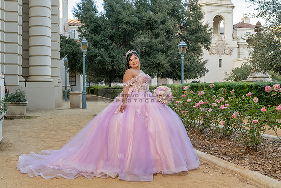 Camila Pacheco quinceanera, sweet 16, photo session in Pasadena City Hall in Pasadena California, photography and videography by Gustavo Villarreal photographer, 323-633-8283, www.gvphotoandvideo.com
