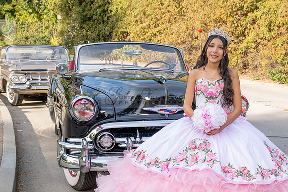 Calilea Rodriguez quinceanera photo soot, photography at Penn Park in Whittier Ca, Gustavo Villarreal Photographer, videographer, 323-633-8283, www.gvphotoandvideo.com