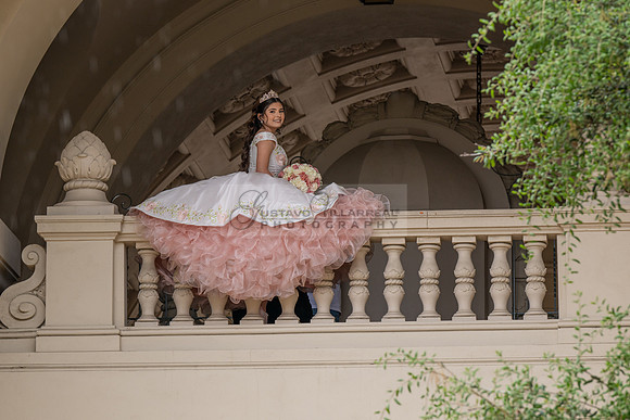Natalie Gutierrez quinceañera photoshoot at the beautiful and historic place in Pasadena Ca. wedding and sweet 16th Photographer Gustavo Villarreal, 323-633-8283