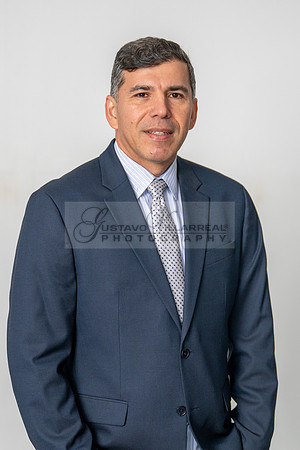Juan Carlos, Business, Real Estates, Realtor, headshots, photography in Whittier Ca, Gustavo villarreal Photography, 323-633-8283, www.gustavoivllarreal.com