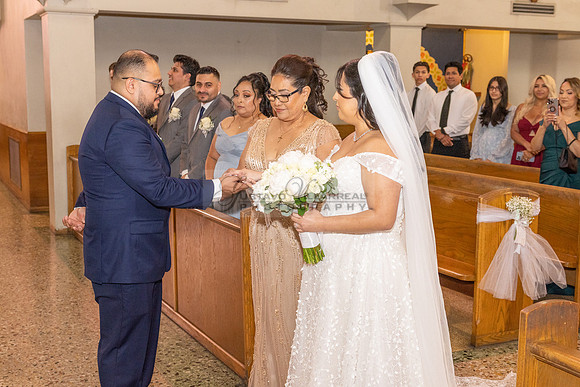 Thalial and Francisco wedding reception at La Mirada Golf course in