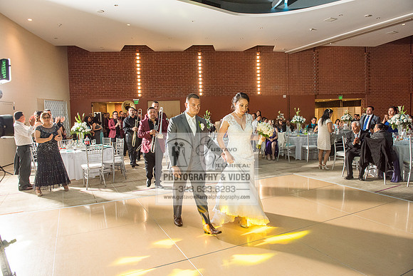 EVELIA Y JUAN weddings photography and video at St Joseph Catholic church in Hawthorne Ca, Reception venues at Temple of Emanuel of beberly hills Ca,  www.gustavovillarreal.com, 323-633-8283