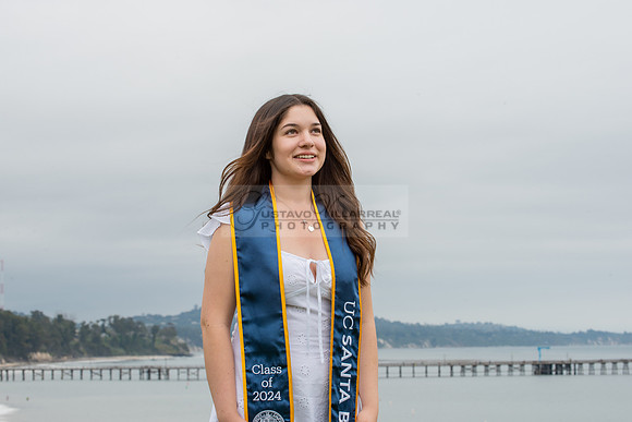 Lauren Berry graduation photos, portraits at UCSB Santa Barbara Ca. Gustavo Villarreal Photography, 323-633-8283