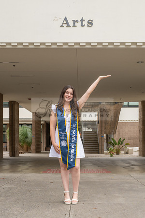 Lauren Berry graduation photos, portraits at UCSB Santa Barbara Ca. Gustavo Villarreal Photography, 323-633-8283