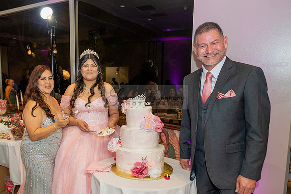 Sophia Salas LINK #2 quinceanera, celebration, Rio Hondo Country Club, Downey Ca, 323-633-8283, www.gustavovillarreal.com