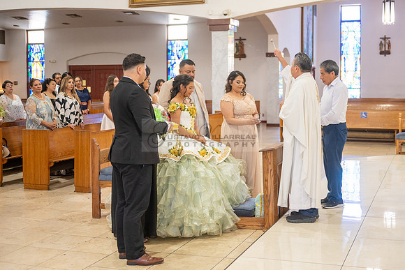 Arianna Tejada quinceanera celebration, photography, videography at Our lady of Guadalupe in El Monte Ca, Fiesta Mexican banquet Hall Montclair Ca, Gustavo Villarreal photo and video, 323-633-8283, ww