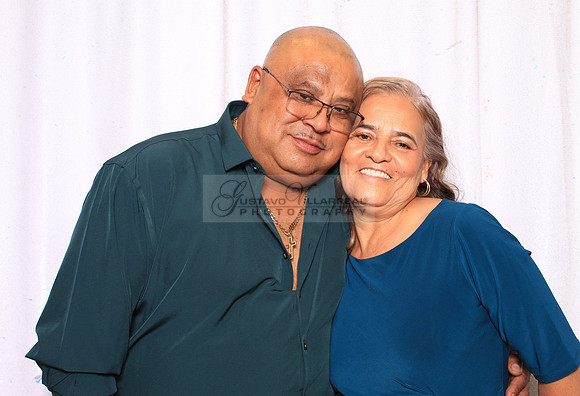 Stephanie and Albert wedding celebration, photo booth in Redondo Beach Ca, Gustavo Villarreal Photography, 323-633-8283, www.gvphotoandvideo.com