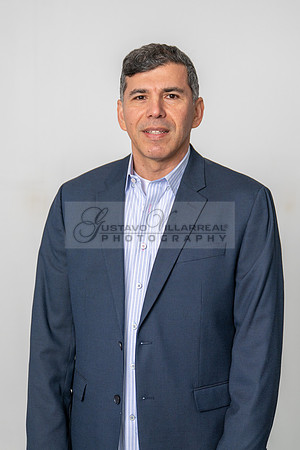 Juan Carlos, Business, Real Estates, Realtor, headshots, photography in Whittier Ca, Gustavo villarreal Photography, 323-633-8283, www.gustavoivllarreal.com