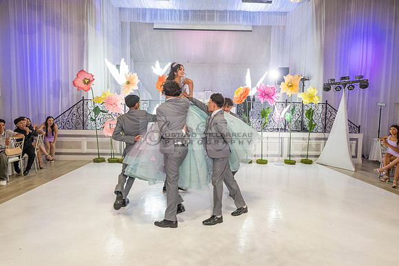 LINK #2-Janelle Ornelas, Sweet Sixteen, quinceanera, celebration at El Palacio Hall in south El Monte Ca, Gustavo Villarreal Photography, 323-633-8283, www.gvphotoandvideo.com
