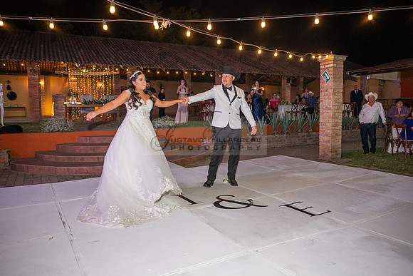 Lalo and Indira wedding, boda en Puga Nayarit Mexico, Gustavo Villarreal Photography, 323-633-8283, www.gustavovillarreal.com