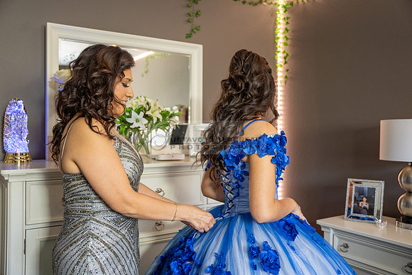 Violeta Noemi quinceanera celebration, photographer , videographer in Hacienda Heights Ca, Montebello Ca, Gustavo Villarreal Photography, 323-633-8283, www.gvphotoandvideo.com