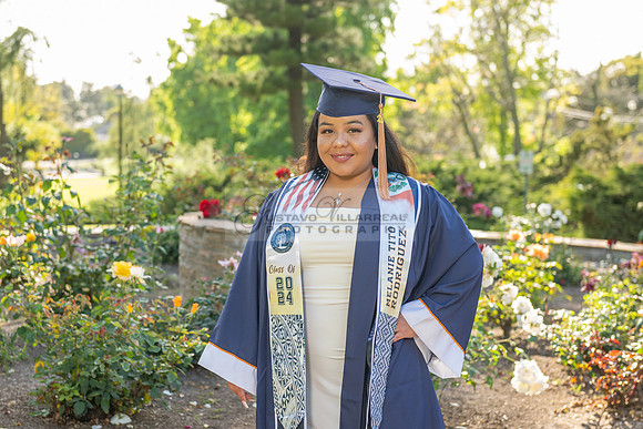 Melanie graduation photographer CSUF, California State University Fullerton, Whittier Ca, Gustavo Villarreal Photography, 323-633-8283, www.gvphotoandvideo.com