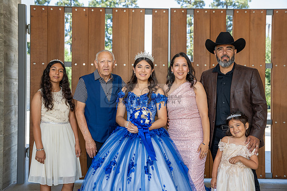 Violeta Noemi quinceanera celebration, photographer , videographer in Hacienda Heights Ca, Montebello Ca, Gustavo Villarreal Photography, 323-633-8283, www.gvphotoandvideo.com