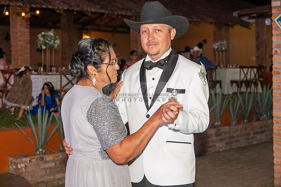 Lalo and Indira wedding, boda en Puga Nayarit Mexico, Gustavo Villarreal Photography, 323-633-8283, www.gustavovillarreal.com