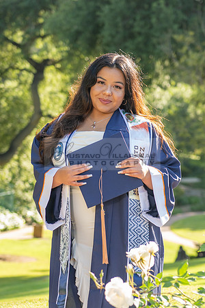 Melanie graduation photographer CSUF, California State University Fullerton, Whittier Ca, Gustavo Villarreal Photography, 323-633-8283, www.gvphotoandvideo.com