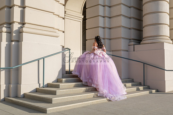 Camila Pacheco quinceanera, sweet 16, photo session in Pasadena City Hall in Pasadena California, photography and videography by Gustavo Villarreal photographer, 323-633-8283, www.gvphotoandvideo.com