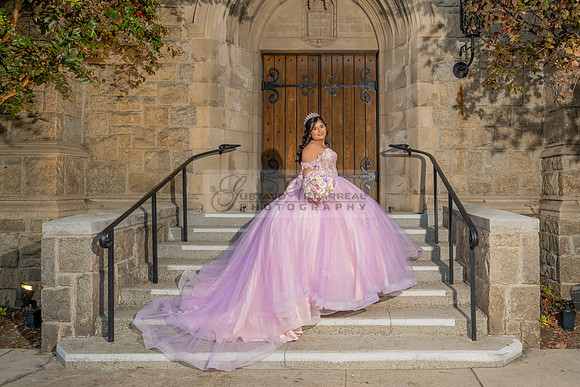 Camila Pacheco quinceanera, sweet 16, photo session in Pasadena City Hall in Pasadena California, photography and videography by Gustavo Villarreal photographer, 323-633-8283, www.gvphotoandvideo.com
