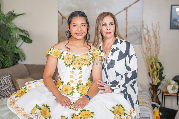 Arianna Tejada quinceanera celebration, photography, videography at Our lady of Guadalupe in El Monte Ca, Fiesta Mexican banquet Hall Montclair Ca, Gustavo Villarreal photo and video, 323-633-8283, ww