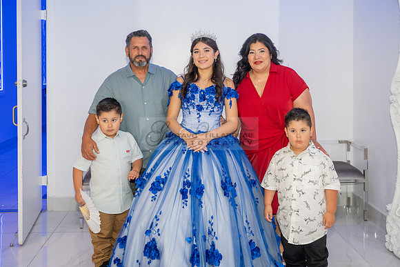Violeta Noemi quinceanera celebration, photographer , videographer in Hacienda Heights Ca, Montebello Ca, Gustavo Villarreal Photography, 323-633-8283, www.gvphotoandvideo.com