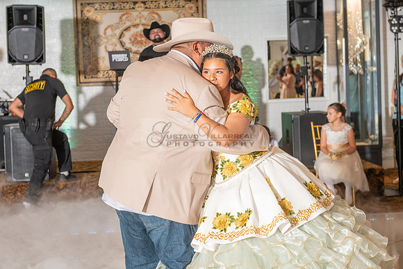 Arianna Tejada quinceanera celebration, photography, videography at Our lady of Guadalupe in El Monte Ca, Fiesta Mexican banquet Hall Montclair Ca, Gustavo Villarreal photo and video, 323-633-8283, ww