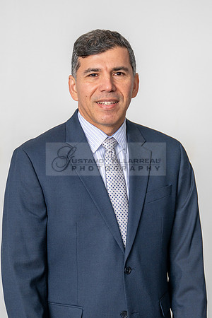 Juan Carlos, Business, Real Estates, Realtor, headshots, photography in Whittier Ca, Gustavo villarreal Photography, 323-633-8283, www.gustavoivllarreal.com