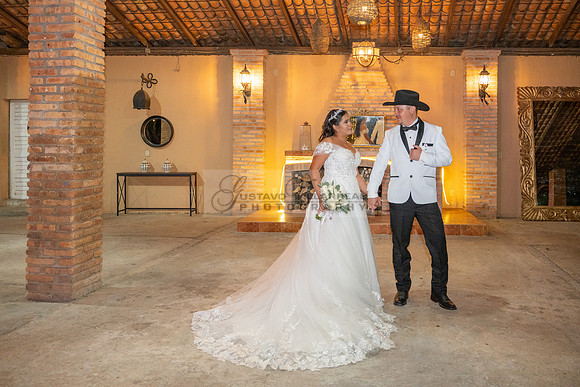Lalo and Indira wedding, boda en Puga Nayarit Mexico, Gustavo Villarreal Photography, 323-633-8283, www.gustavovillarreal.com