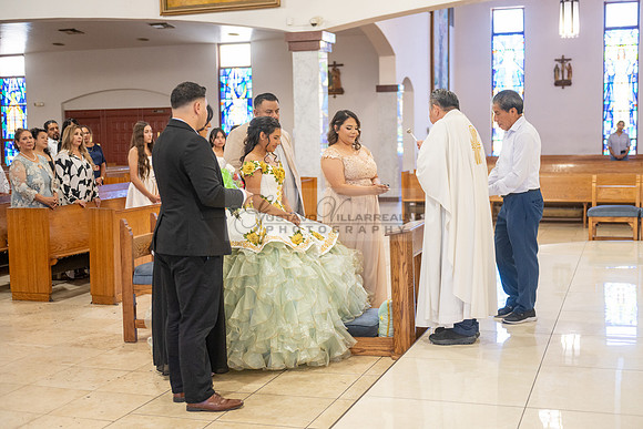 Arianna Tejada quinceanera celebration, photography, videography at Our lady of Guadalupe in El Monte Ca, Fiesta Mexican banquet Hall Montclair Ca, Gustavo Villarreal photo and video, 323-633-8283, ww