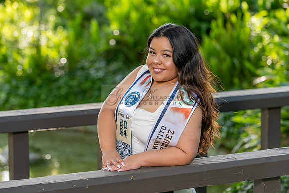 Melanie graduation photographer CSUF, California State University Fullerton, Whittier Ca, Gustavo Villarreal Photography, 323-633-8283, www.gvphotoandvideo.com