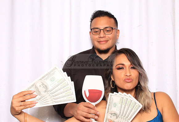 Stephanie and Albert wedding celebration, photo booth in Redondo Beach Ca, Gustavo Villarreal Photography, 323-633-8283, www.gvphotoandvideo.com