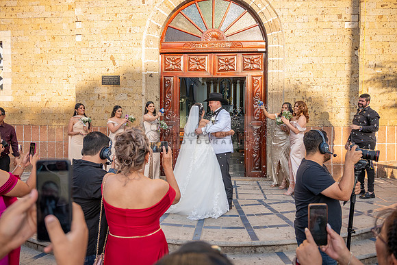Lalo and Indira wedding, boda en Puga Nayarit Mexico, Gustavo Villarreal Photography, 323-633-8283, www.gustavovillarreal.com