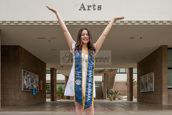 Lauren Berry graduation photos, portraits at UCSB Santa Barbara Ca. Gustavo Villarreal Photography, 323-633-8283