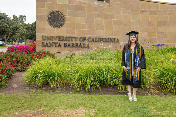 Lauren Berry graduation photos, portraits at UCSB Santa Barbara Ca. Gustavo Villarreal Photography, 323-633-8283