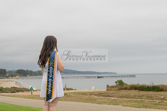 Lauren Berry graduation photos, portraits at UCSB Santa Barbara Ca. Gustavo Villarreal Photography, 323-633-8283