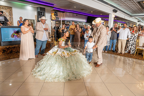 Arianna Tejada quinceanera celebration, photography, videography at Our lady of Guadalupe in El Monte Ca, Fiesta Mexican banquet Hall Montclair Ca, Gustavo Villarreal photo and video, 323-633-8283, ww