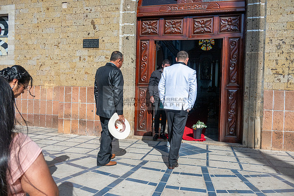 Lalo and Indira wedding, boda en Puga Nayarit Mexico, Gustavo Villarreal Photography, 323-633-8283, www.gustavovillarreal.com
