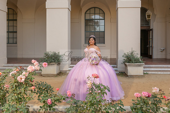 Camila Pacheco quinceanera, sweet 16, photo session in Pasadena City Hall in Pasadena California, photography and videography by Gustavo Villarreal photographer, 323-633-8283, www.gvphotoandvideo.com