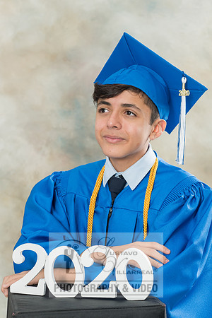Graduation photo session in Whittier Ca, 323-633-8283, www.gustavovillarreal.com