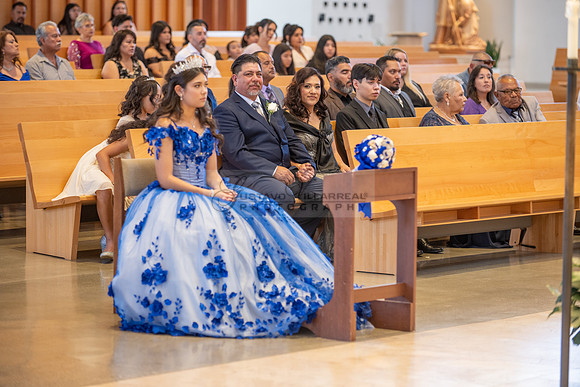 Violeta Noemi quinceanera celebration, photographer , videographer in Hacienda Heights Ca, Montebello Ca, Gustavo Villarreal Photography, 323-633-8283, www.gvphotoandvideo.com