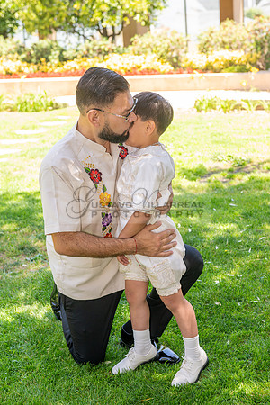 Baptism photographer, videographer at Cathedral of our Lady of Angeles in Los Angeles Ca. Gustavo Villarreal Photography, 323-633-8283, www.gvphotoandvideo.com