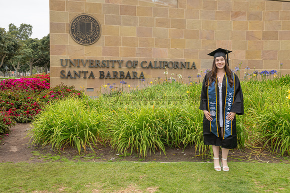 Lauren Berry graduation photos, portraits at UCSB Santa Barbara Ca. Gustavo Villarreal Photography, 323-633-8283