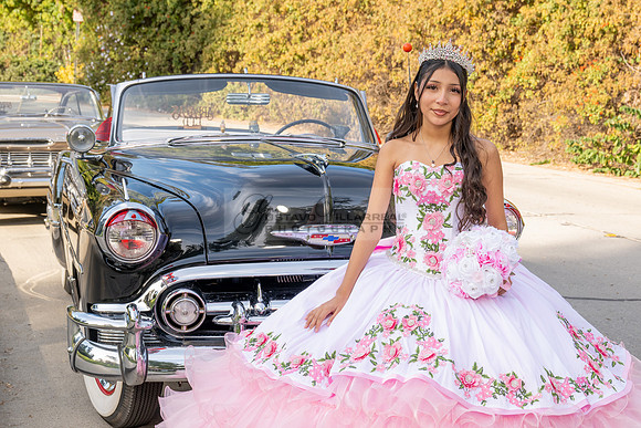 Calilea Rodriguez quinceanera photo soot, photography at Penn Park in Whittier Ca, Gustavo Villarreal Photographer, videographer, 323-633-8283, www.gvphotoandvideo.com