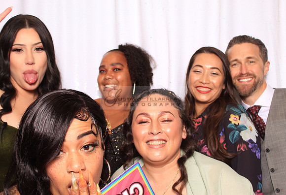 Stephanie and Albert wedding celebration, photo booth in Redondo Beach Ca, Gustavo Villarreal Photography, 323-633-8283, www.gvphotoandvideo.com