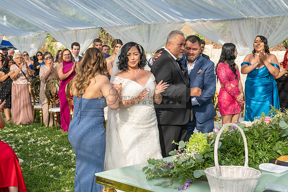 Gloria y Jose Luis Engagement photos en el rancho, caballos, Novias, La Puente Ca, 323-633-8283, www.gvphotoandvideo.com