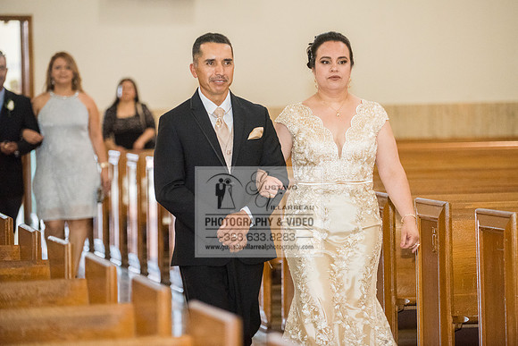 EVELIA Y JUAN weddings photography and video at St Joseph Catholic church in Hawthorne Ca, Reception venues at Temple of Emanuel of beberly hills Ca,  www.gustavovillarreal.com, 323-633-8283