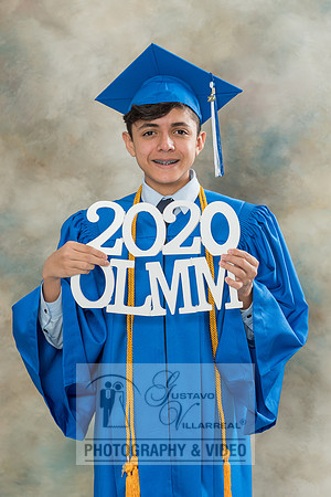 Graduation photo session in Whittier Ca, 323-633-8283, www.gustavovillarreal.com