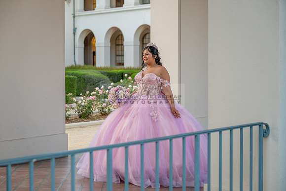 Camila Pacheco quinceanera, sweet 16, photo session in Pasadena City Hall in Pasadena California, photography and videography by Gustavo Villarreal photographer, 323-633-8283, www.gvphotoandvideo.com