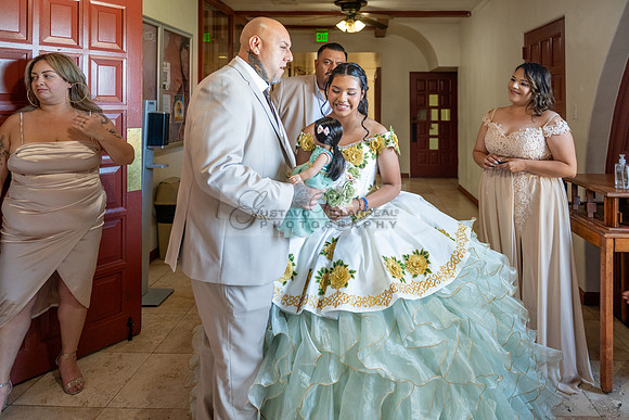 Arianna Tejada quinceanera celebration, photography, videography at Our lady of Guadalupe in El Monte Ca, Fiesta Mexican banquet Hall Montclair Ca, Gustavo Villarreal photo and video, 323-633-8283, ww